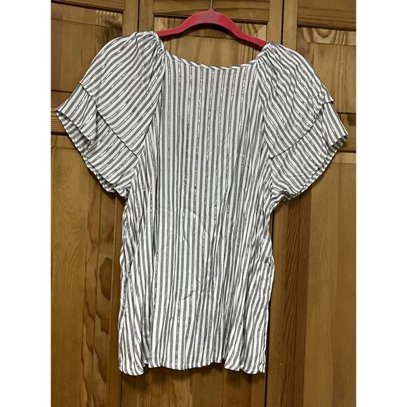 Adrienne Vittadini L Flutter Sleeve Silver Striped Blouse NWT - Picture 5 of 5